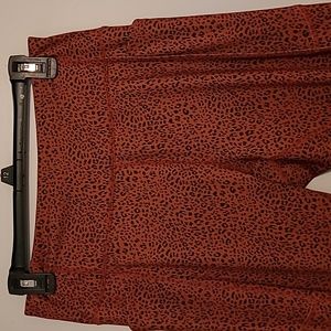 Tek Gear workout gear rust orange & black exercise pants Sz L